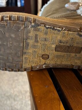 Piper Cream Faux Fur Lined Interior